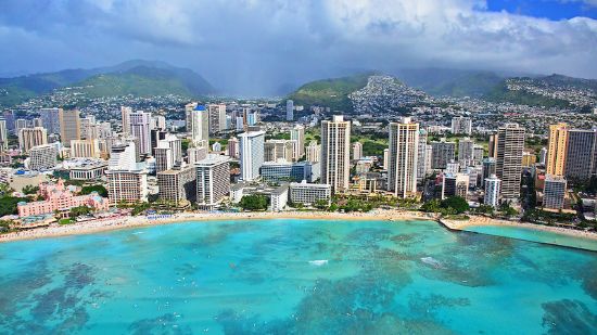 Waikiki Beach a Honolulu, una delle migliori zone dove dormire alle Hawaii
